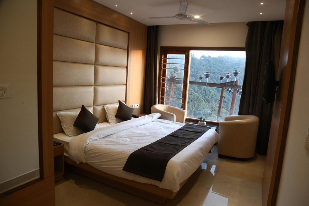 Shining Hills Hotel Mussoorie Exterior foto