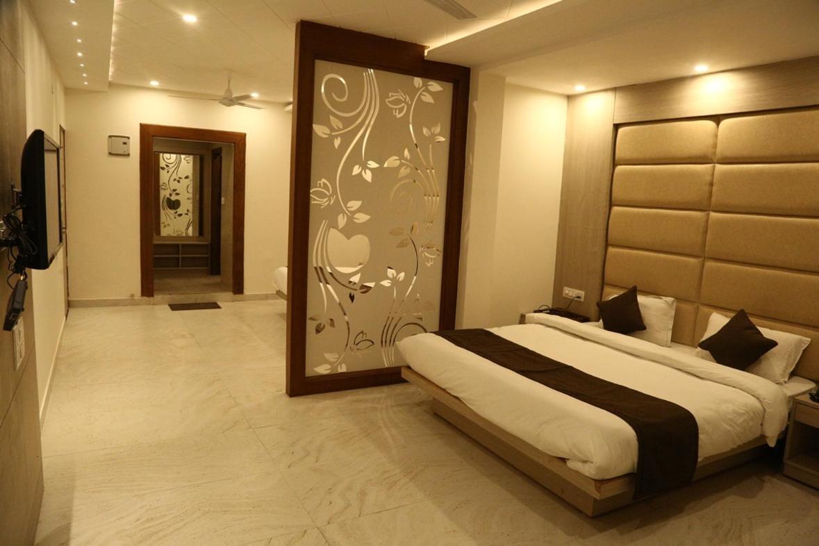 Shining Hills Hotel Mussoorie Exterior foto